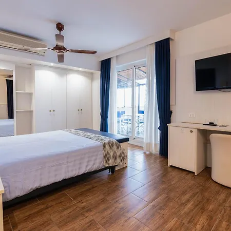 Hotel Lungomare-3